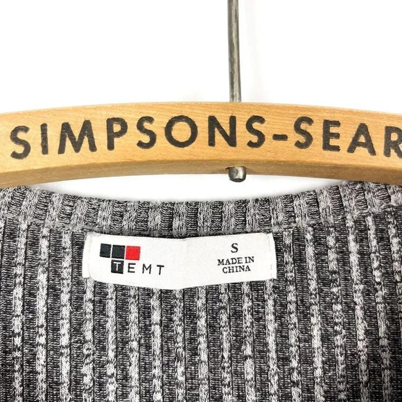 TEMT Womens Small Ribbed Grey Henley Long Sleeve Knit Button Top - Picture 2 of 5